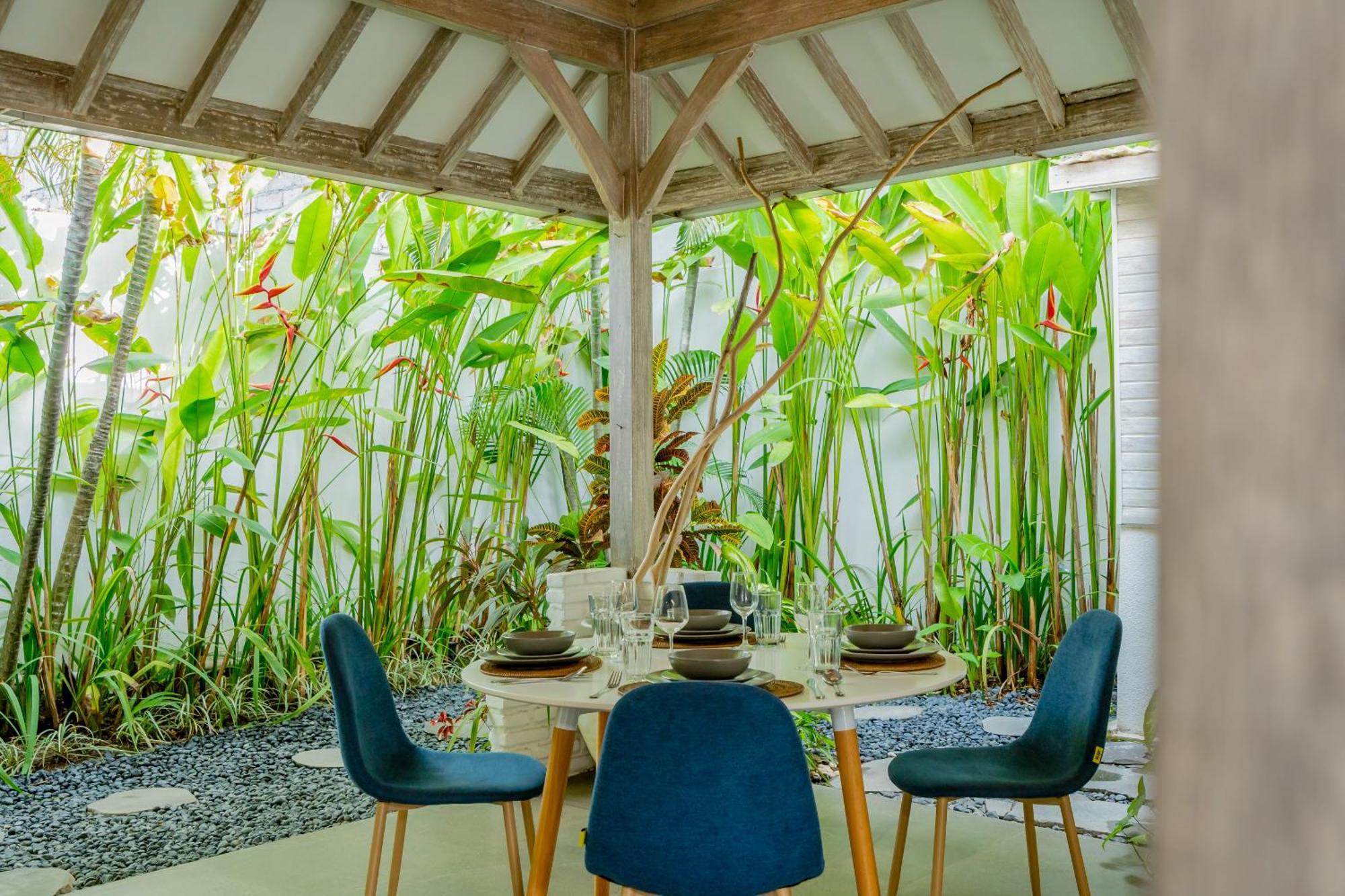 Mundaka Villa By Betterplace Canggu Eksteriør billede
